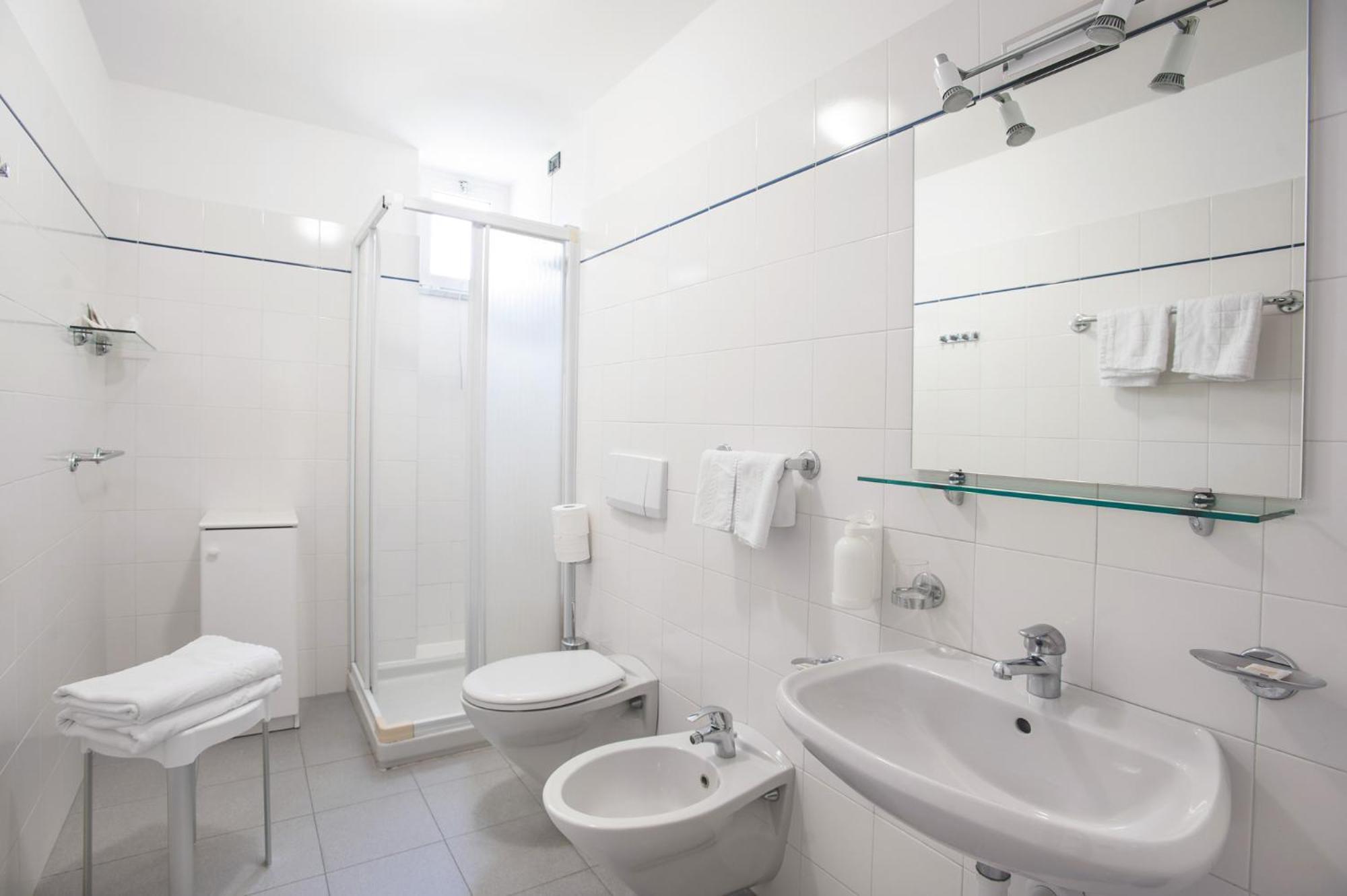 Residence Il Monello Лоано Экстерьер фото