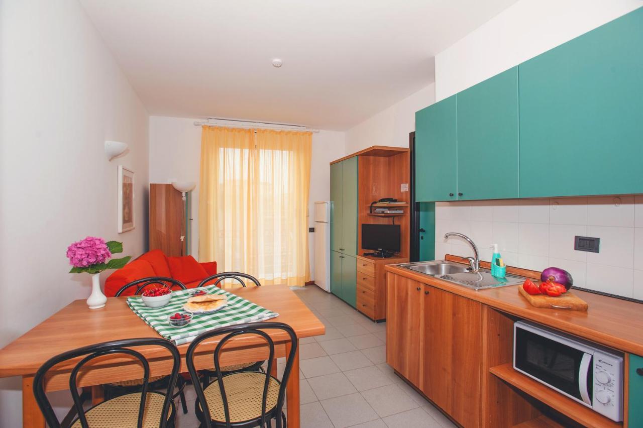 Residence Il Monello Лоано Экстерьер фото